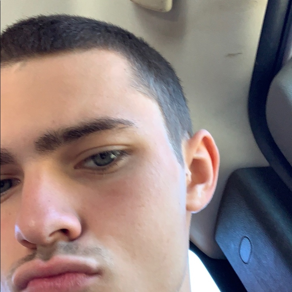 Meet your Posher, Brandon